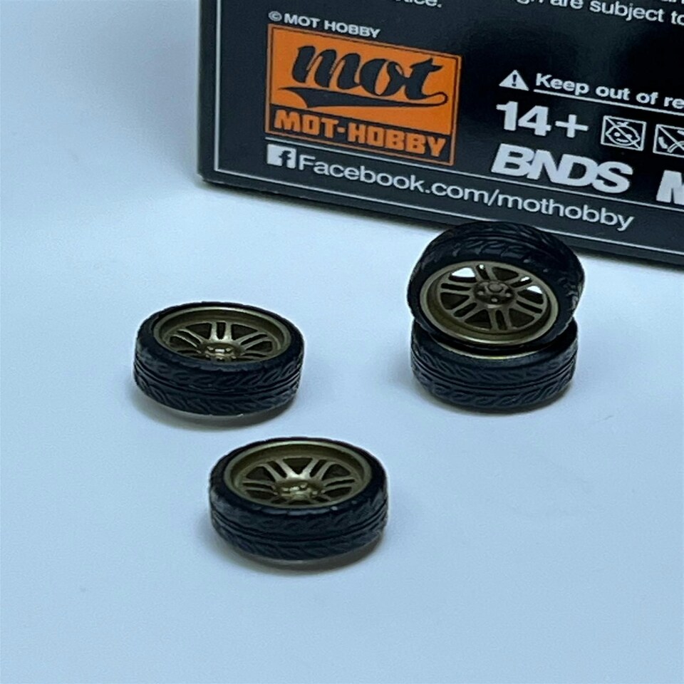 image 1 of BNDS Custom Wheel Parts Wheel and Tyre Set Bronze 1:64 MOT Hobby BC26403RB