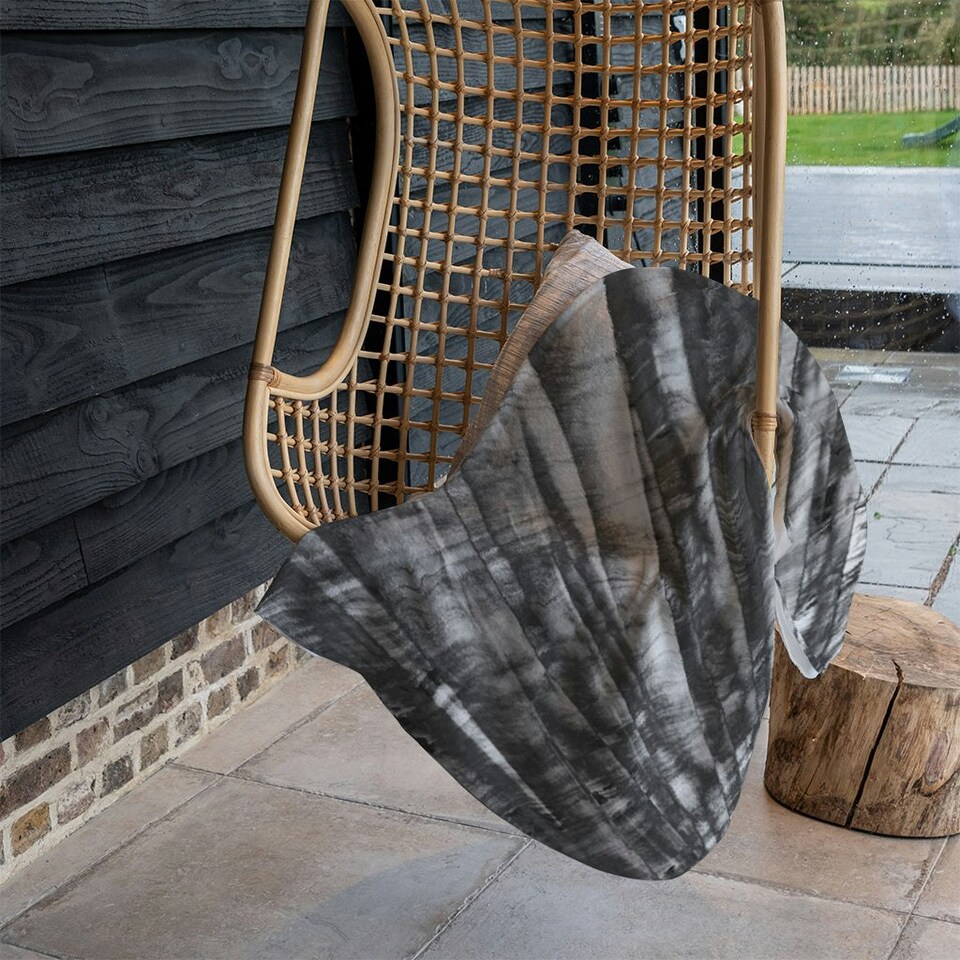 image 1 of Black and white bamboo (Blanket)