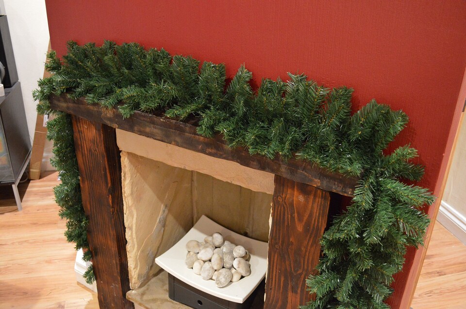 image 1 of Premier 270cm (9ft) x 25cm Plain Green Christmas Garland Decoration