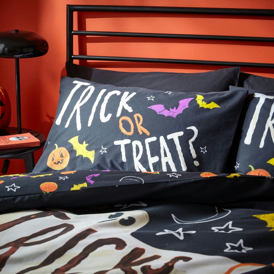 image 1 of Catherine Lansfield Halloween Trick or Treat Reversible Duvet Cover Set Black Black | Double