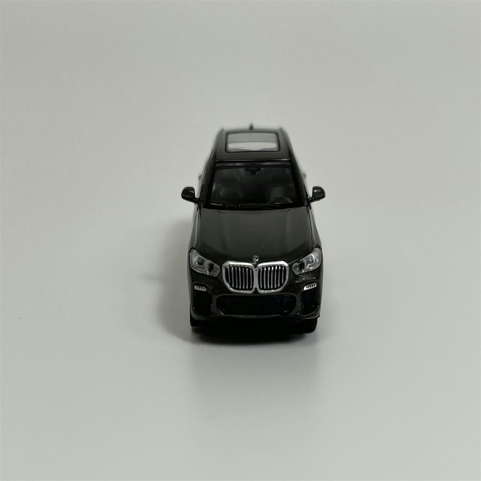 image 1 of BMW X5 2019 Beige Metallic 1:87 Scale Minichamps 870029200