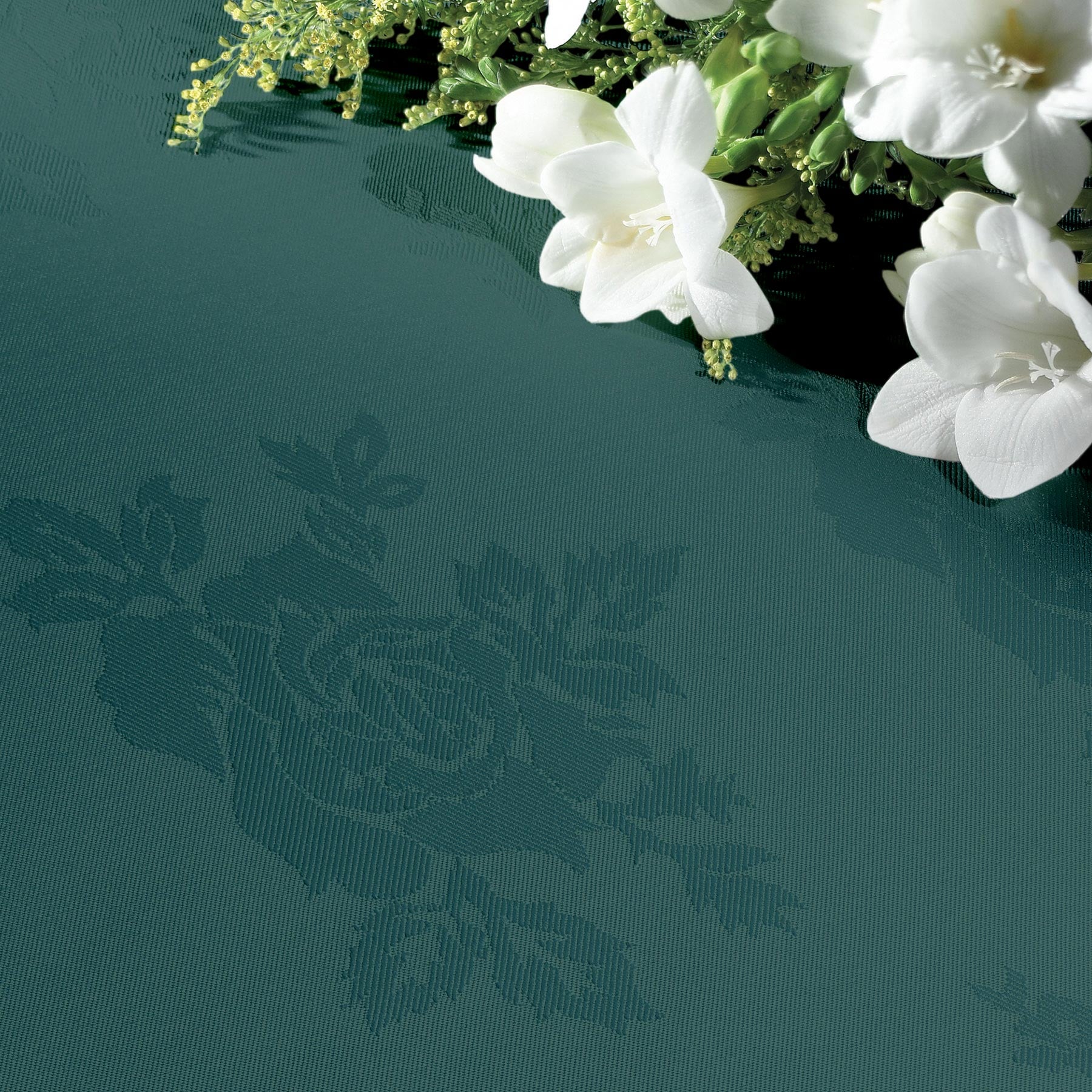 Vision Polyester Rose Design Coloured Napkin in Green | Size: 41 cm x 41 cm