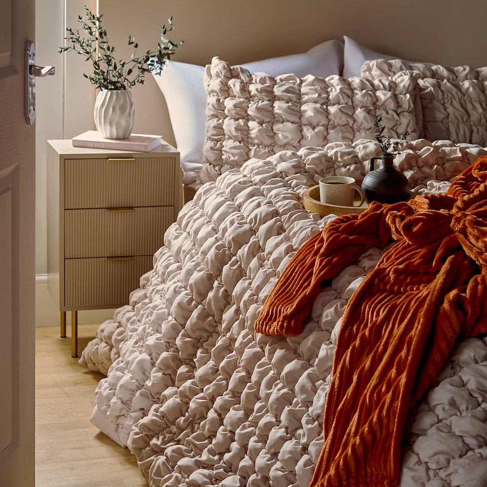 image 1 of OHS Filled Seersucker Duvet Cover with Pillowcase Bedding Set | Cream | Natural | Double