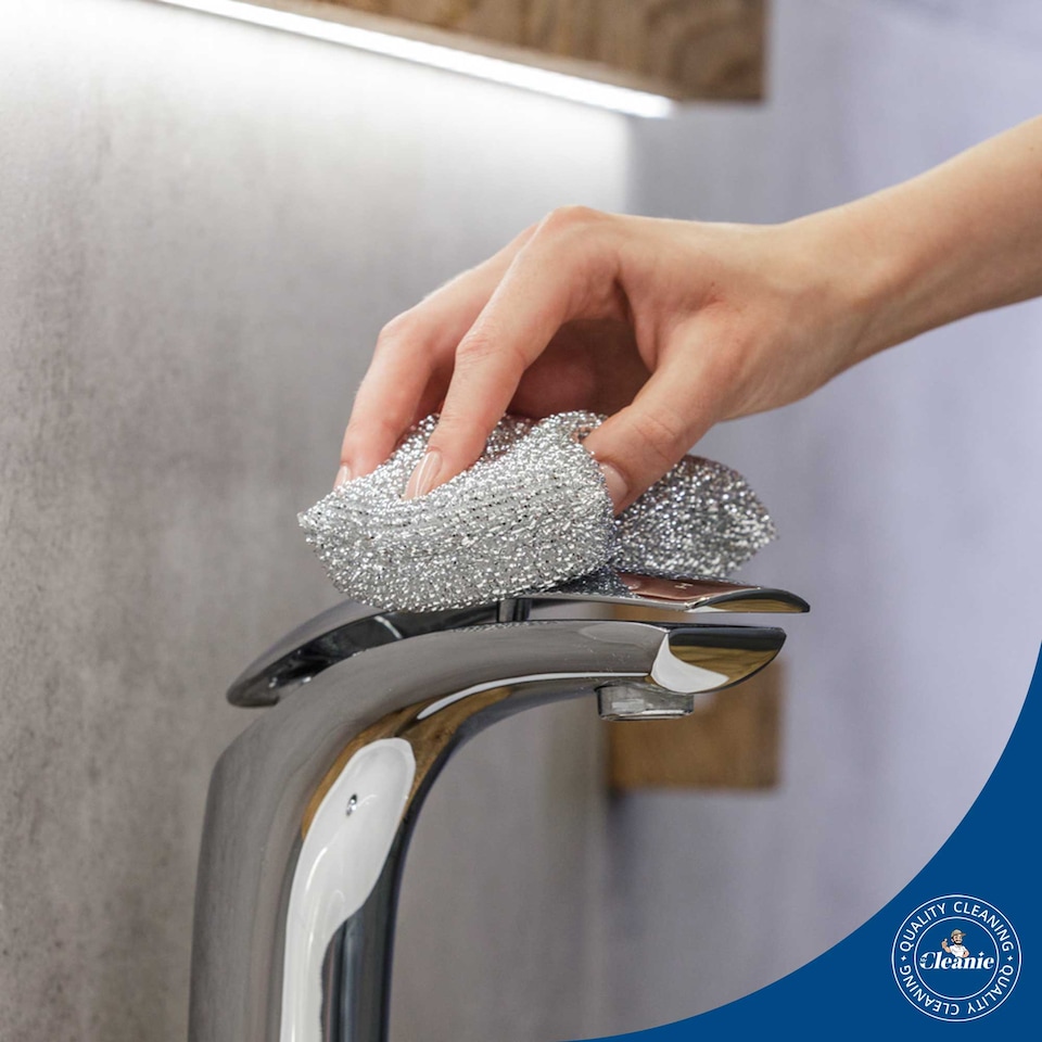 image 1 of Mr Cleanie Metalised Washing Up Non-Scratch Scourer Pads Cleaning Kitchen Bathroom 2-Packs x 2, You buying 4 pads.