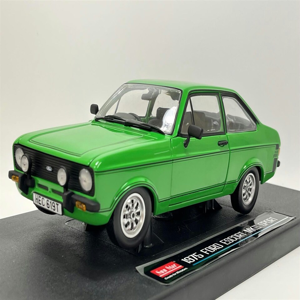 image 1 of 1975 Ford Escort MKII 1600 Sport Green 1:18 Scale Sun Star 4619