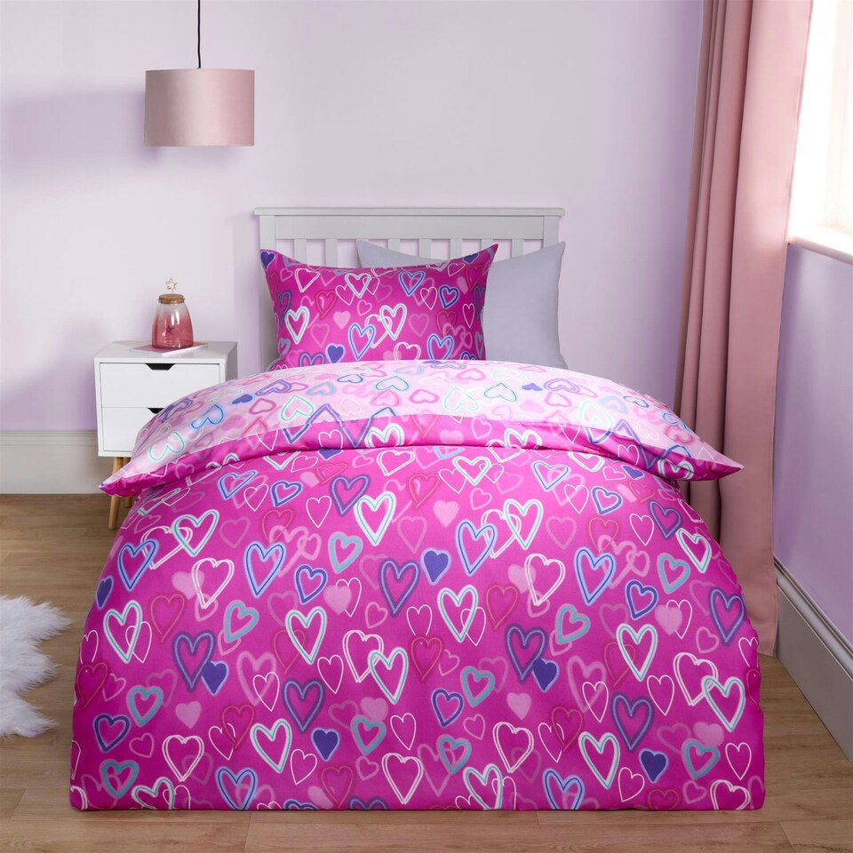 image 1 of OHS Kids Graphic Hearts Reversible Duvet Cover and Pillowcase Bedding Set, Double - Pink