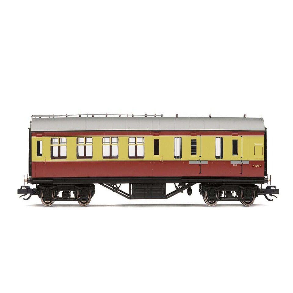 Hornby TT:120 57' Brake Third Coach M5769M BR