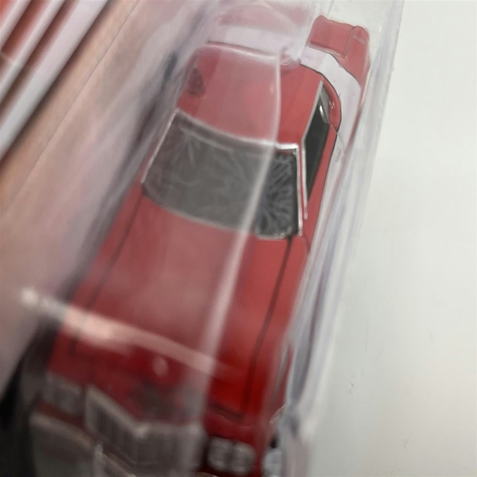 image 1 of Starsky & Hutch 1976 Ford Gran Torino Damaged Version 1:64 Greenlight 44955F
