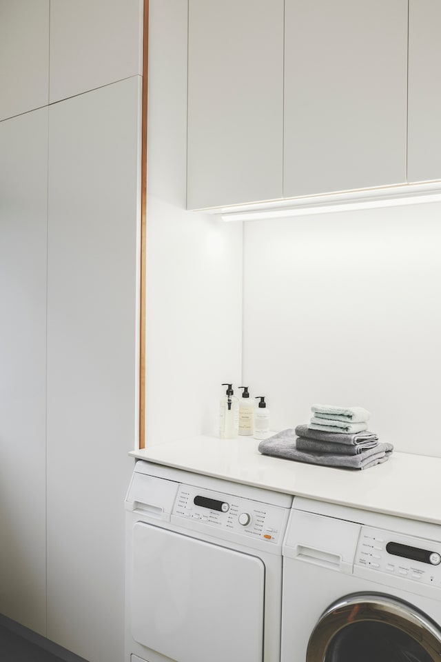 image 1 of Nordlux Glendale Indoor Batten Light Fitting White Plastic Intergrated LED  25,000hrs - Mains Powered, IP20