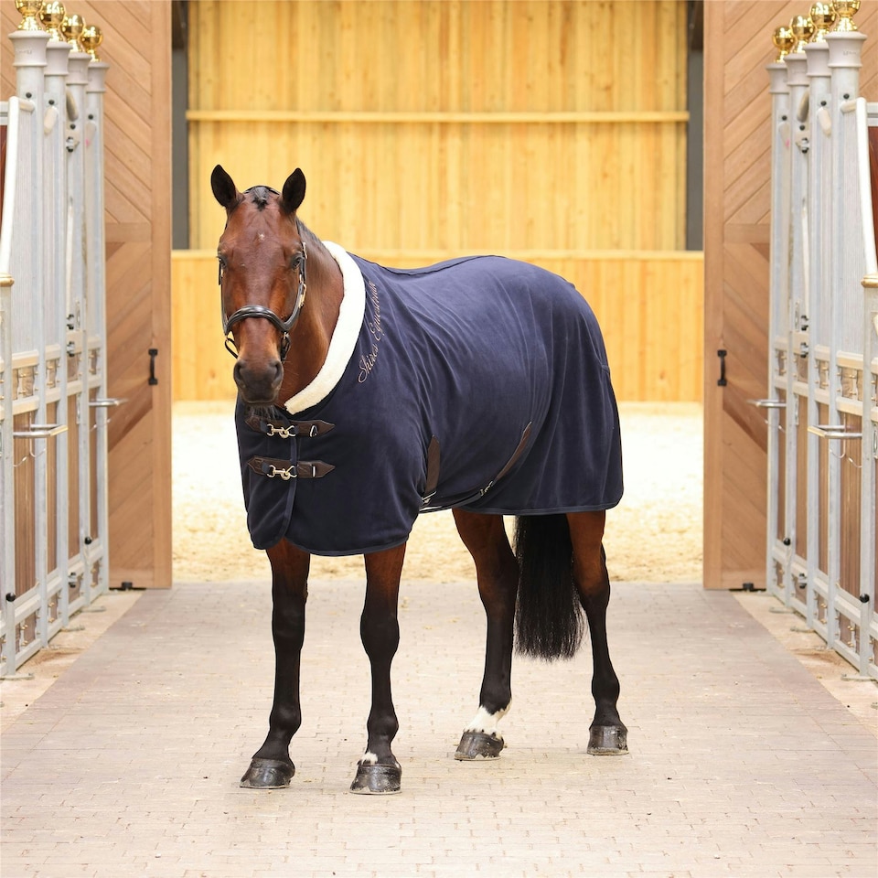 image 1 of Shires Deluxe Fleece Rug Blue | Size: 6ft 0
Colour: Navy
