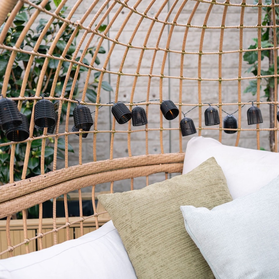 image 1 of ValueLights Black Lobster Pot Outdoor Solar String Lights