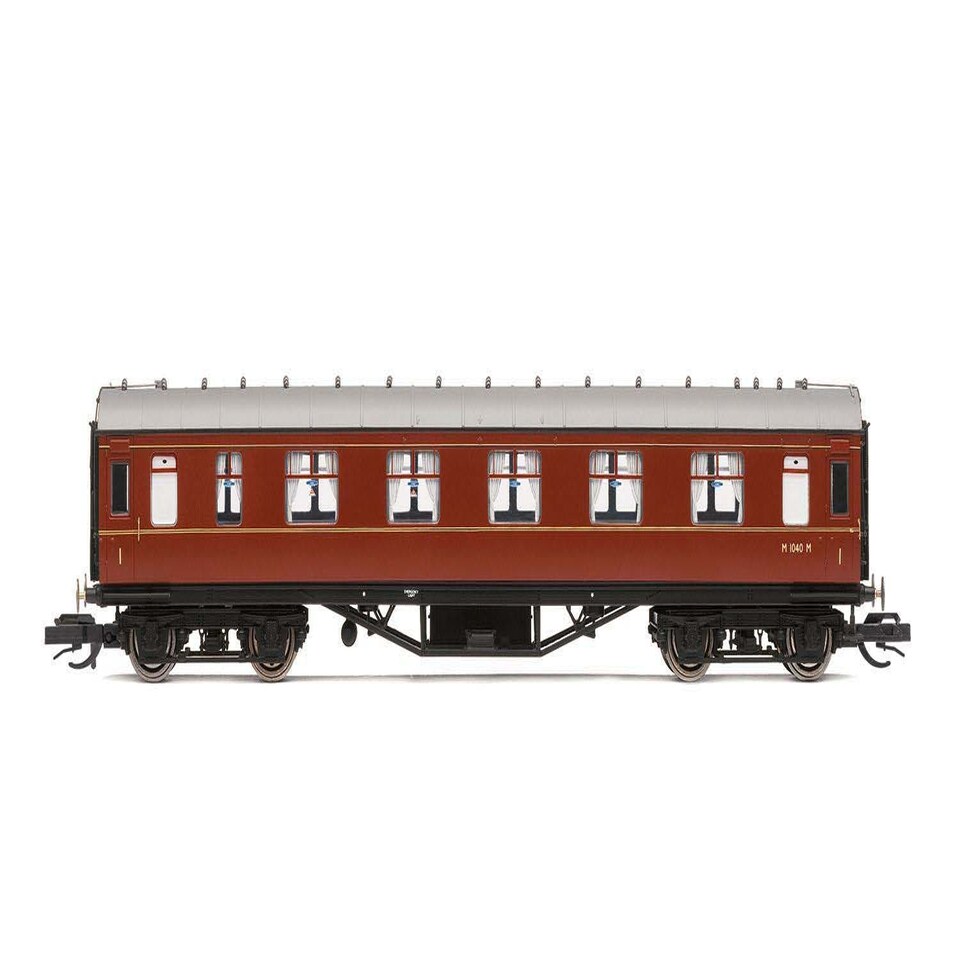Hornby TT:120 57' Corridor First Coach M1040M BR