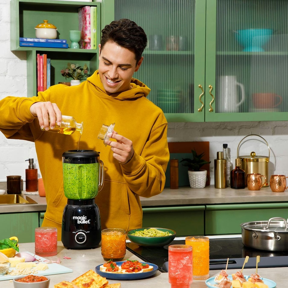 image 1 of magic bullet Blender