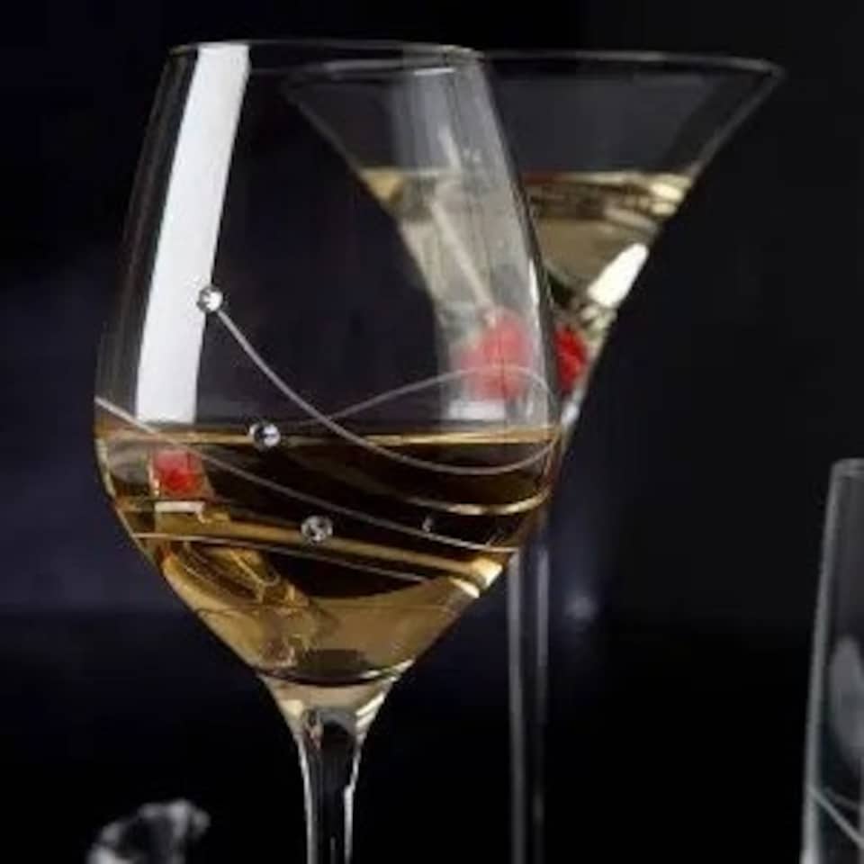 image 1 of White/Red Wine Glasses: 1 x 330ml Dartington Crystal Wine Glass, Glitz Clear