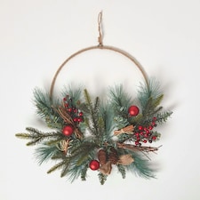 Homescapes Round Metal Hoop Traditional Christmas Wreath
