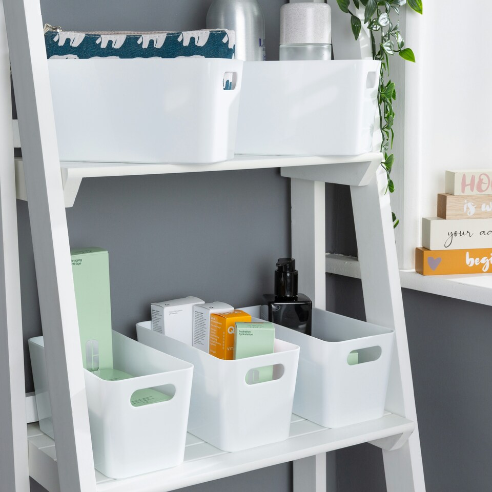 image 1 of Wham Studio 5 x 1.4L Deep Rectangular Plastic Storage Baskets Ice White White