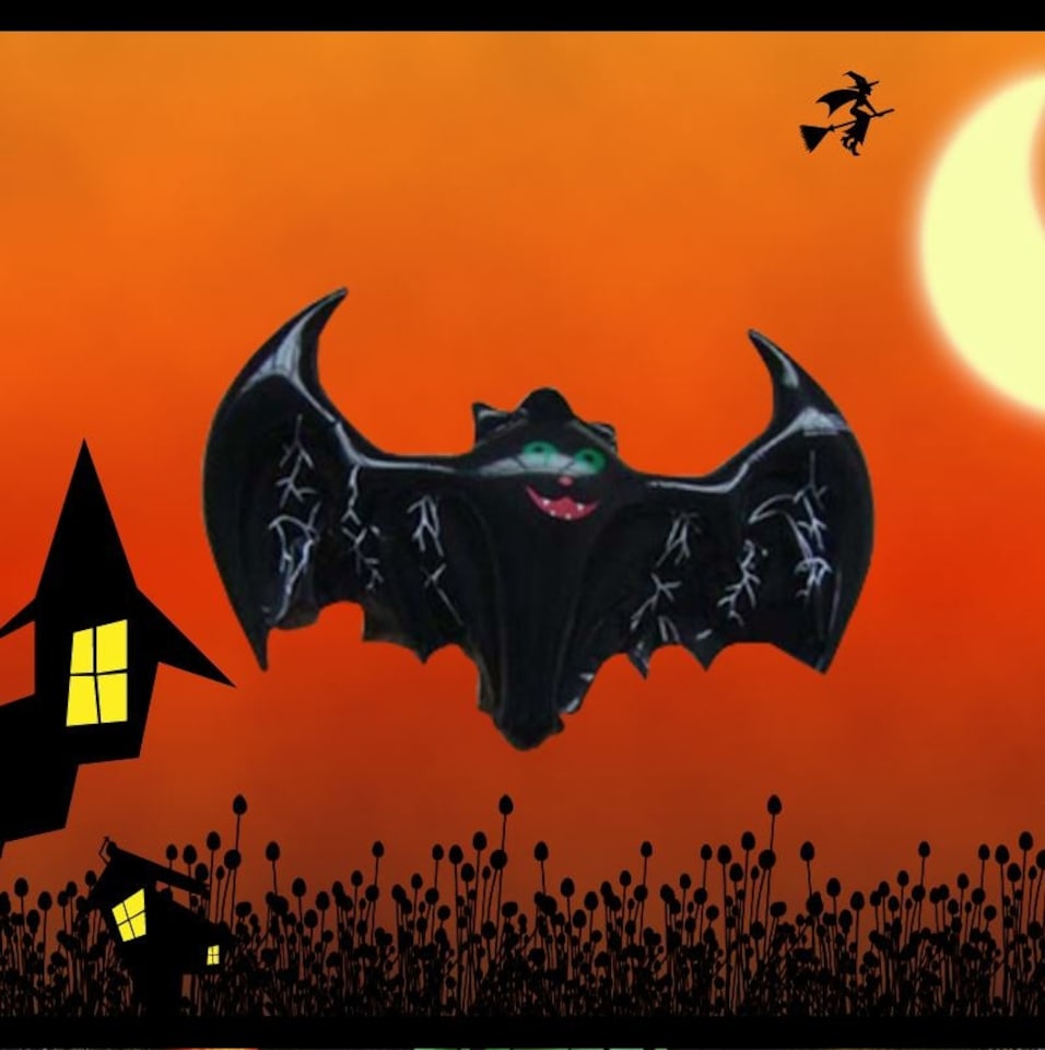 image 1 of 5Pcs Halloween Inflatable Bat 46cm x 36cm Spooky Blow-Up Toy Party Horor Decor