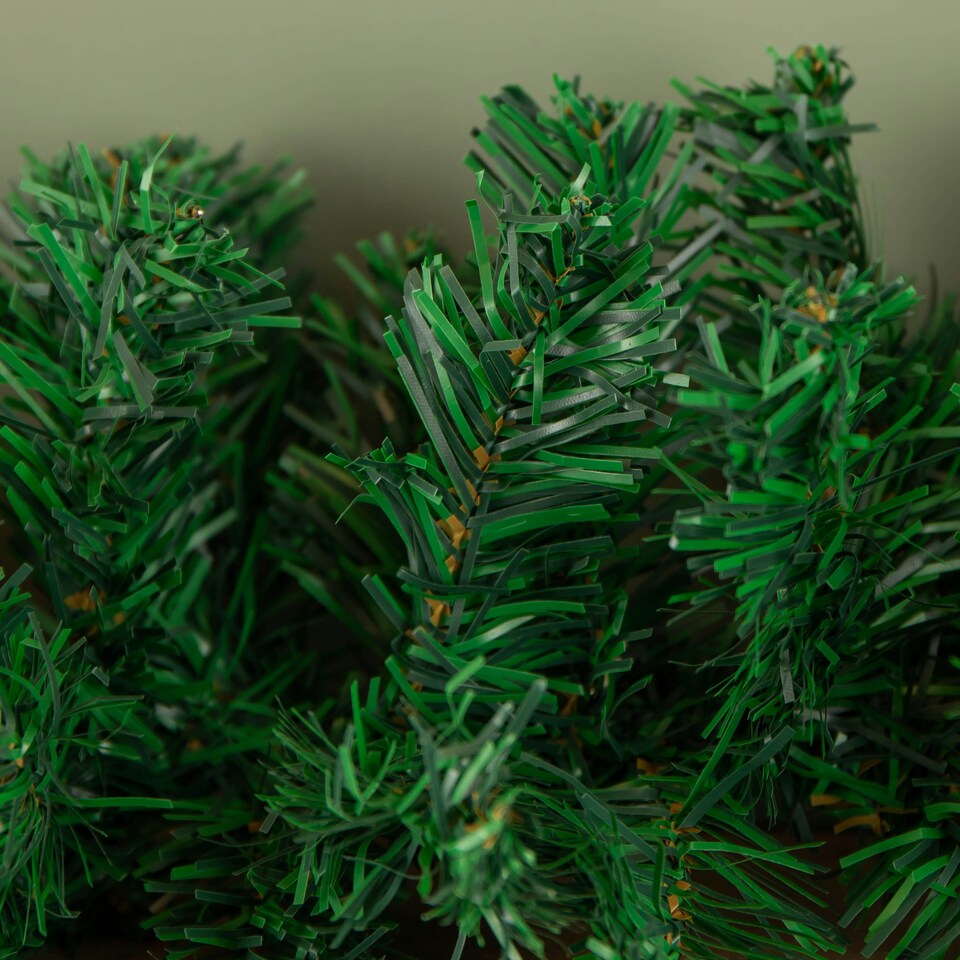 image 1 of 2.7m x 20cm Plain Green Christmas Garland with 260 Tips