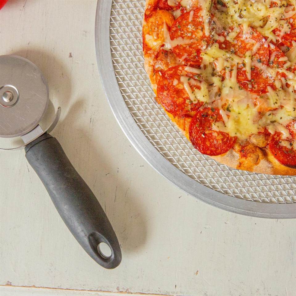 image 1 of Argon Tableware Pizza Screen - 10 inch - 25cm Non-Stick Metal Aluminium Pizza Trays Round Oven Cooking Baking Pan | Silver | Silver | 10 inch / 25cm | 1