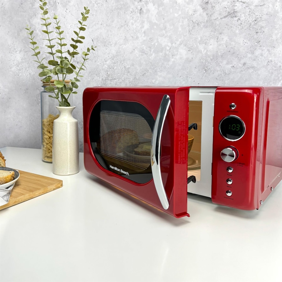 image 1 of Hamilton Beach 20L Retro Red Microwave