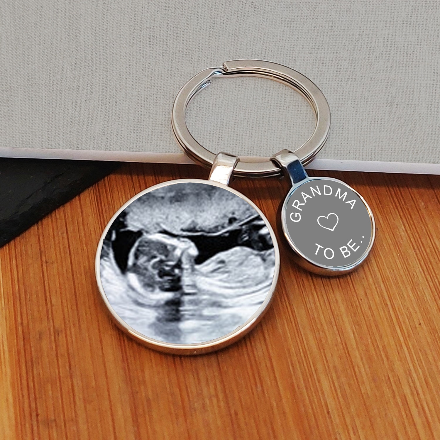 Uniqueful Personalised Baby Scan Charm Key Ring for Grandma New Baby Gift in Silver