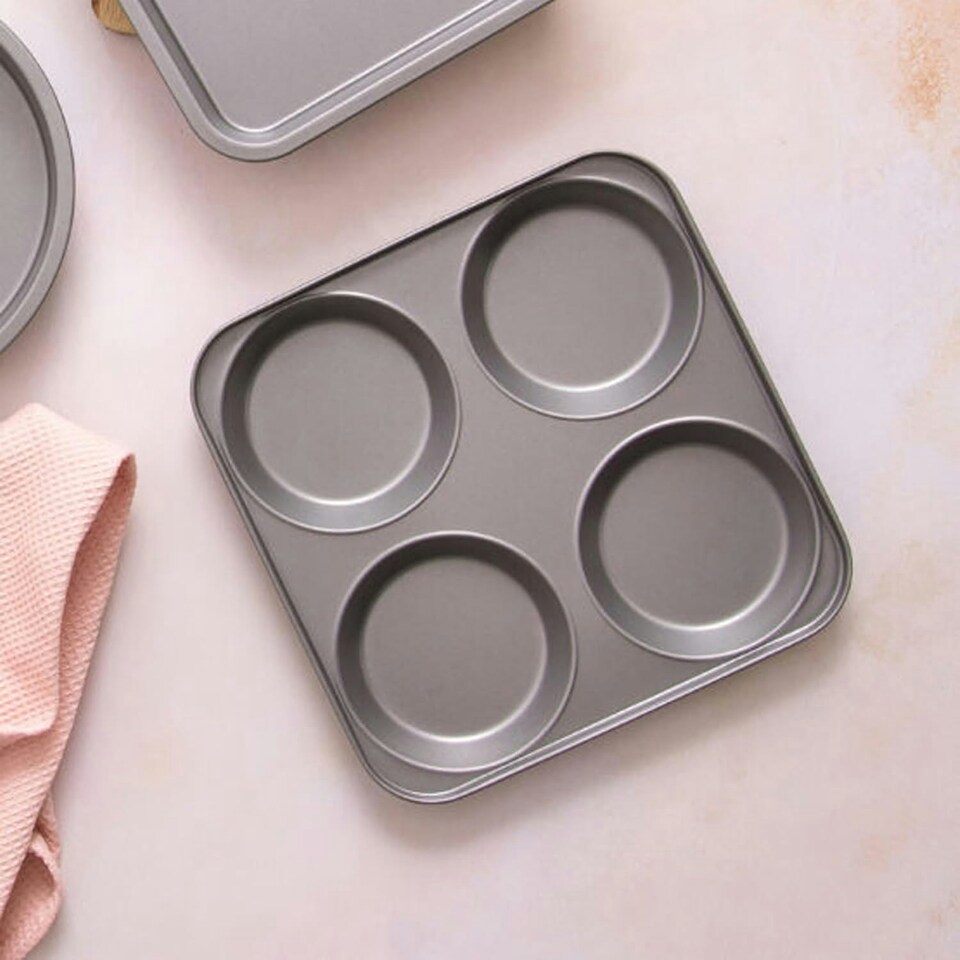image 1 of 1 x 4 Cup Giant Yorkshire Pudding Non-Stick Oven Tray | Multi