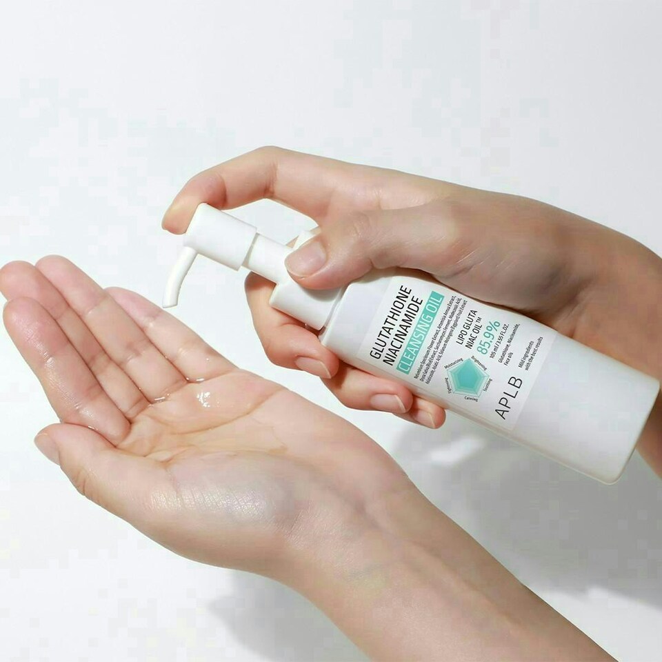 image 1 of APLB Glutathione Niacinamide Cleansing Oil 105ml