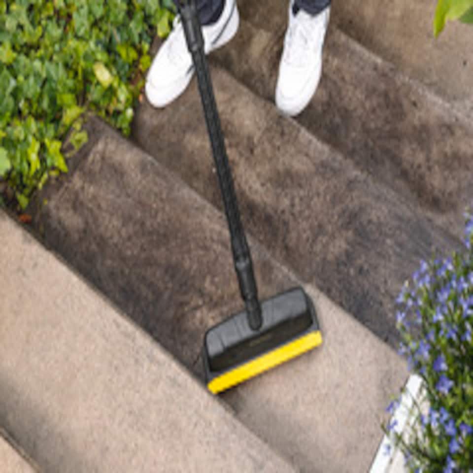 image 1 of Kärcher KHD 4 Stairs Pressure Washer