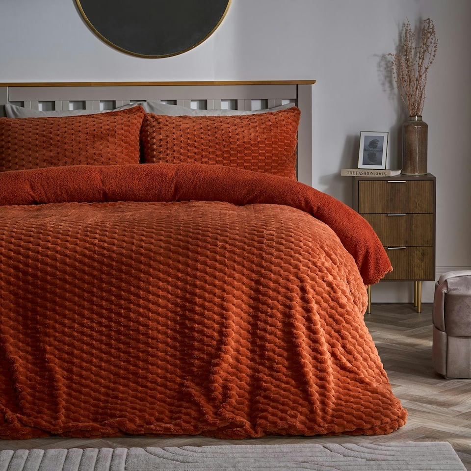 image 1 of OHS Luxury Waffle Textured Fleece Duvet Cover and Pillowcase Bedding Set Cream | Double