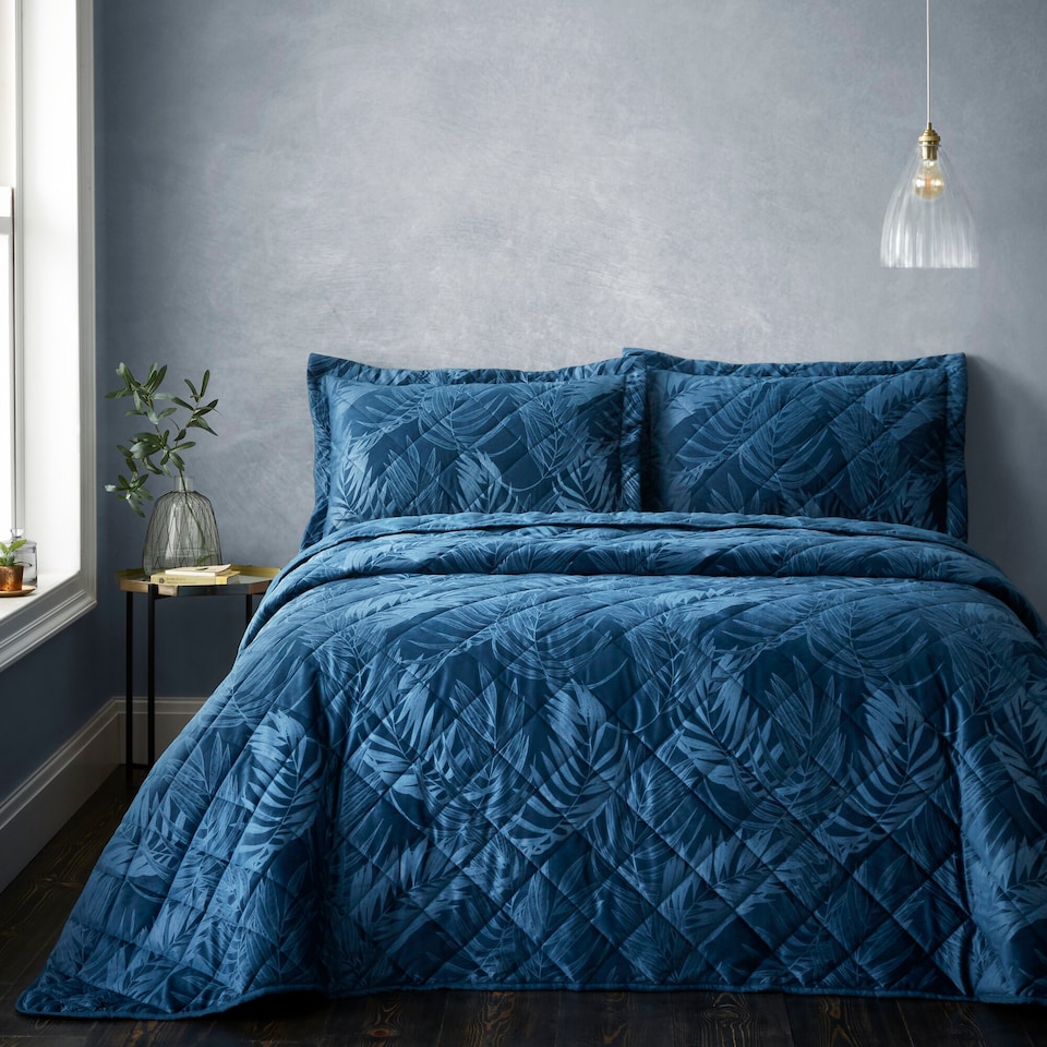 Woburn Botanical Leaf Teal Quilted Bedspread with Pillow Shams Bed Throw Set 254 x 254cm | Blue