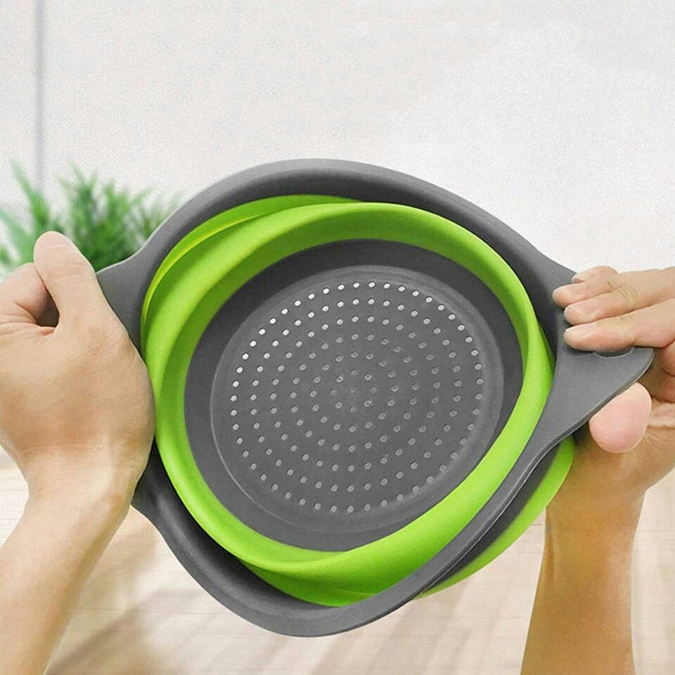 image 1 of Living and Home Collapsible Kitchen Silicone Colander Strainer Bowl