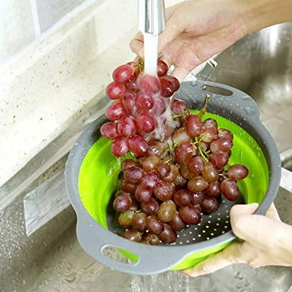 image 1 of Living and Home Collapsible Kitchen Silicone Colander Strainer Bowl