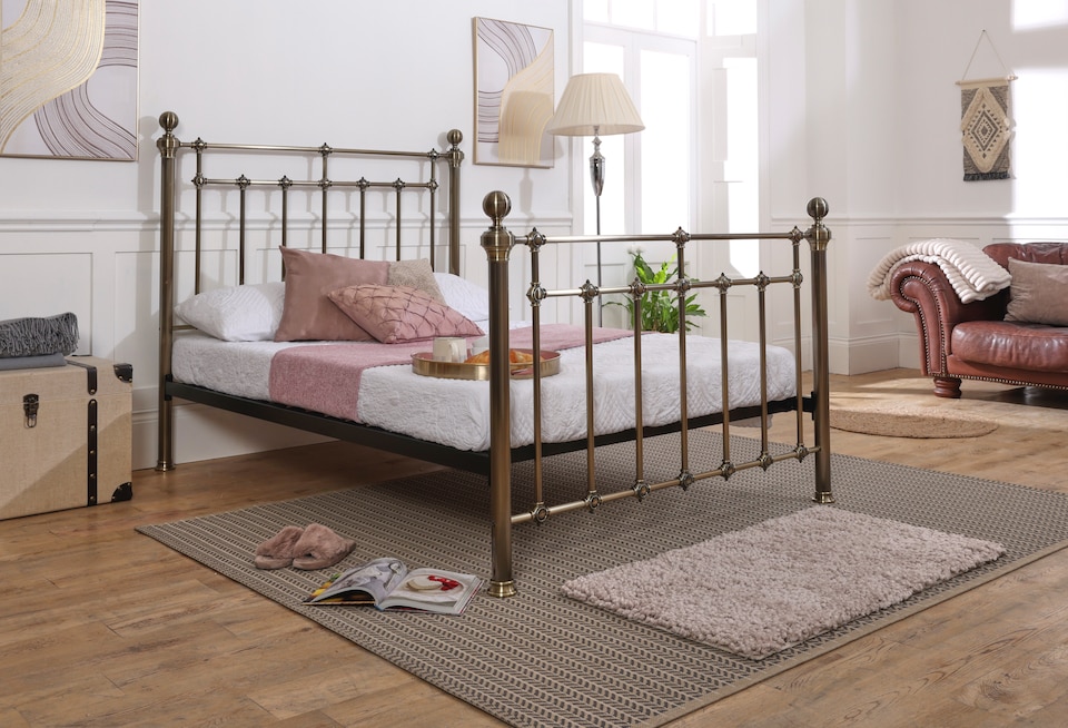 image 1 of 4ft6 Double Brass Finish,Traditional Antique Victorian Metal Bedstead Bed Frame