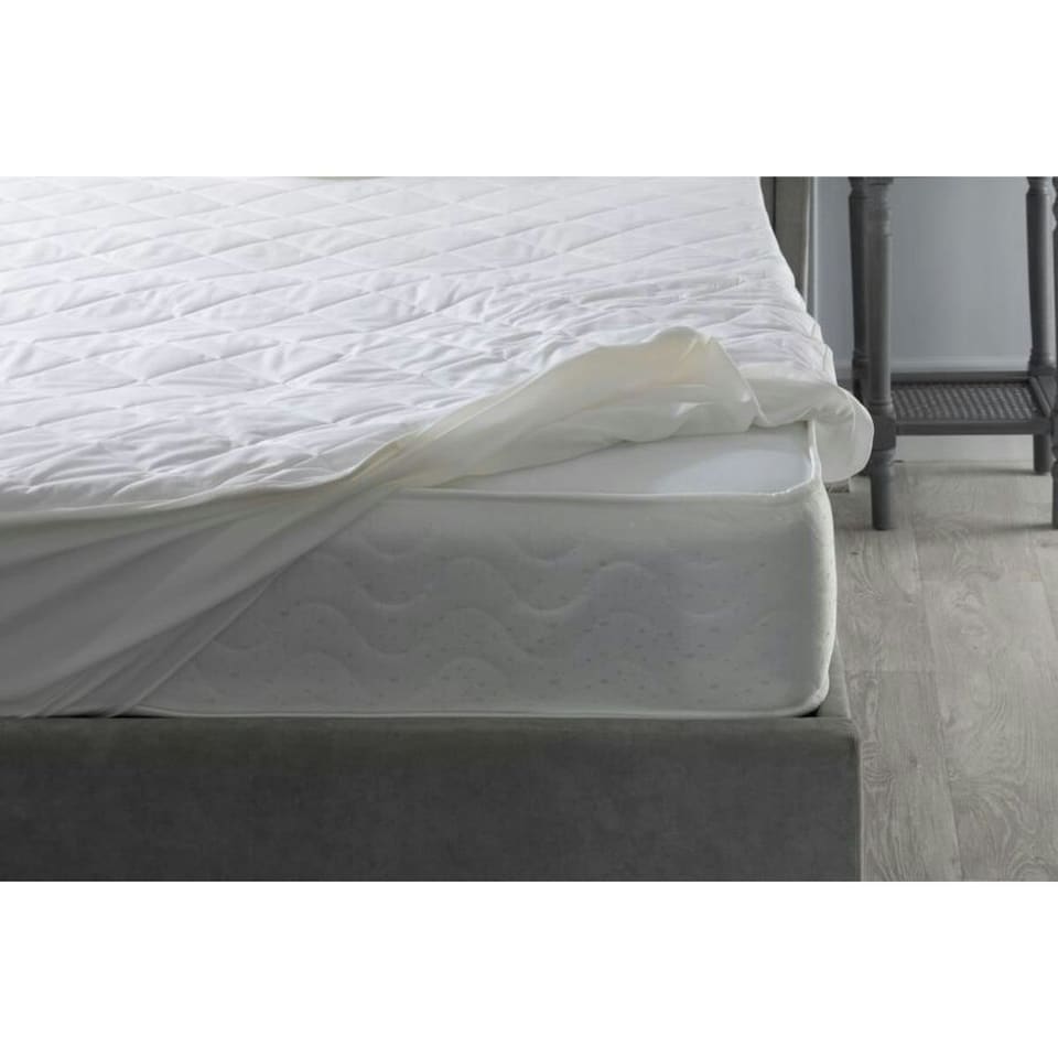 image 1 of Belledorm Hotel Suite Quilted Mattress Protector - White - King
