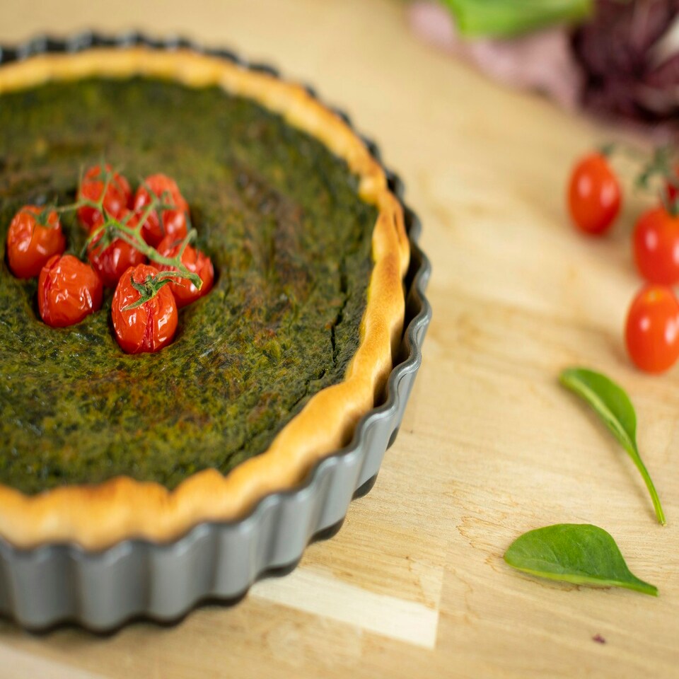 image 1 of EASY QUICHE & TART GLASS PAN 27CM Black