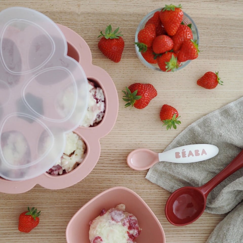image 1 of Béaba Silicone 6 Weaning Portions Storage Tray 90ml Pink