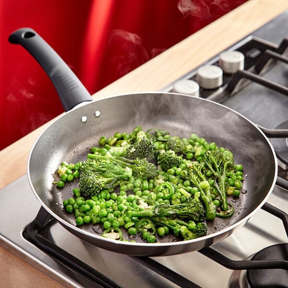 image 1 of Judge Everyday Non-Stick 28cm Frying Pan