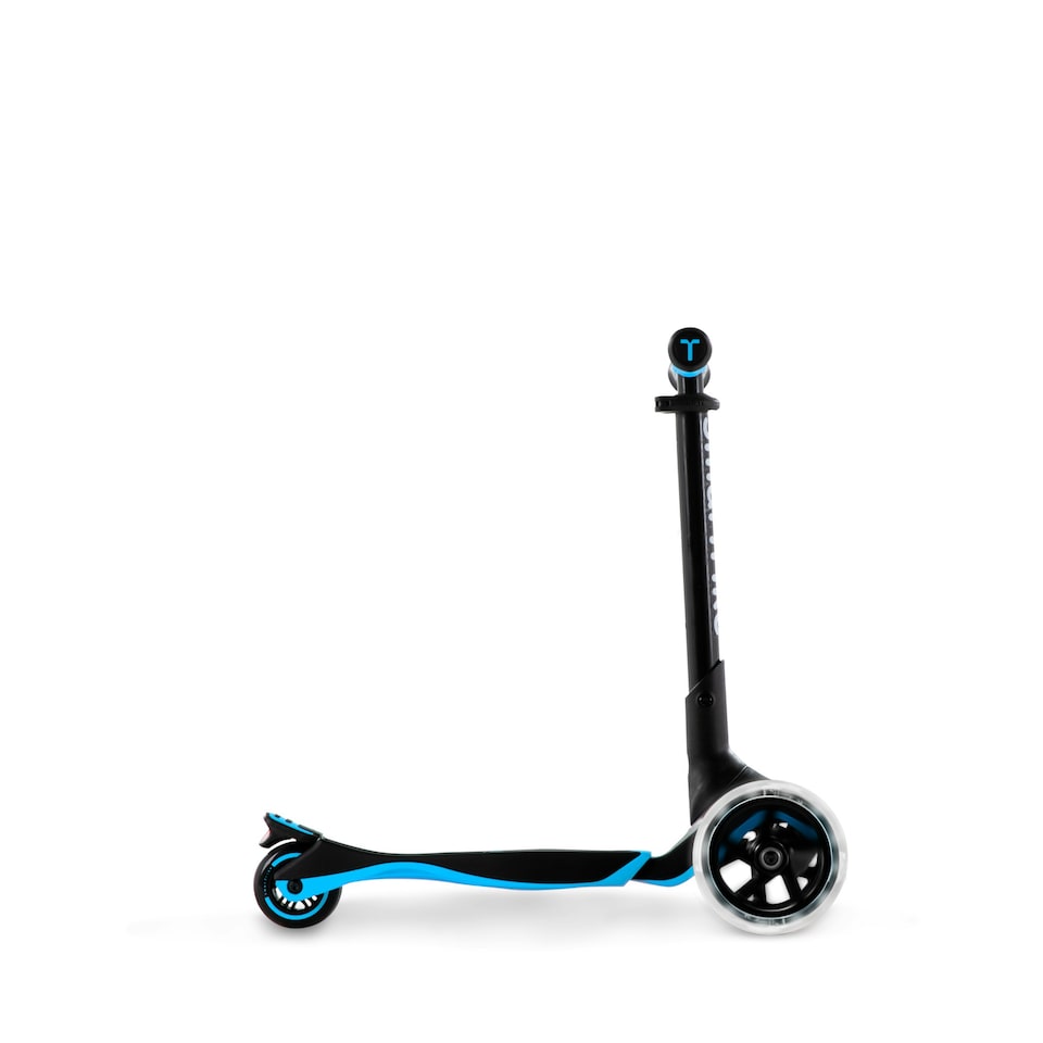 image 1 of smarTrike Extend 3 Stage Scooter - Blue