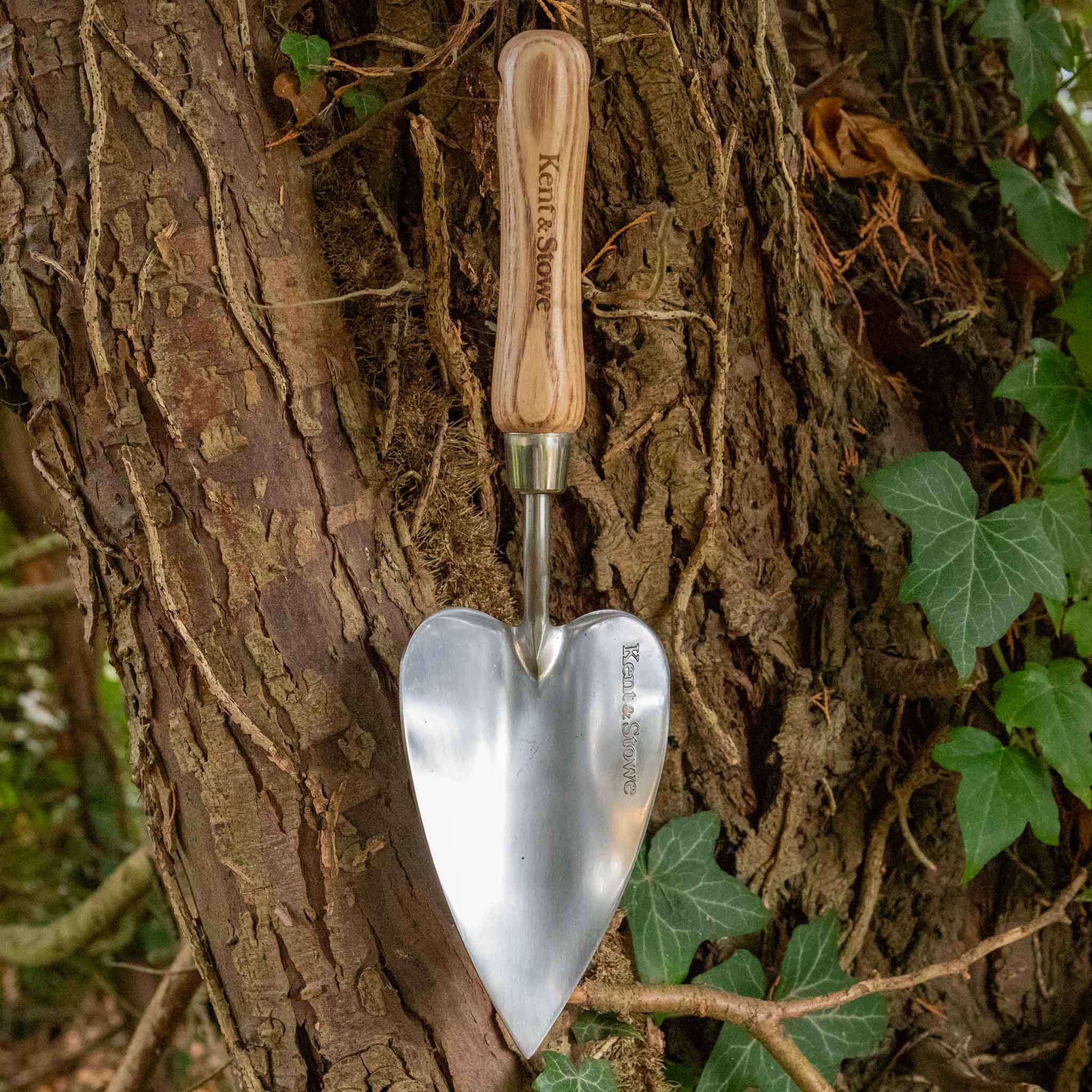 Kent & Stowe Heart-Shaped Ash Handle Trowel 33cm | Brown | 33cm