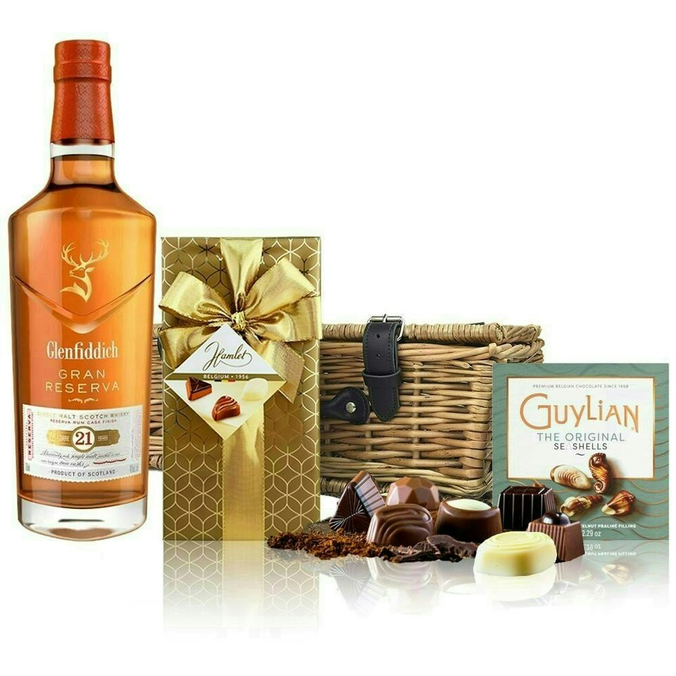Glenfiddich 21 Year Old Gran Reserva Whisky and Chocolates Hamper 70cl 40% abv