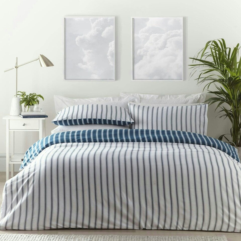 image 1 of Harvard Stripe Print Duvet Cover Set - King - Blue