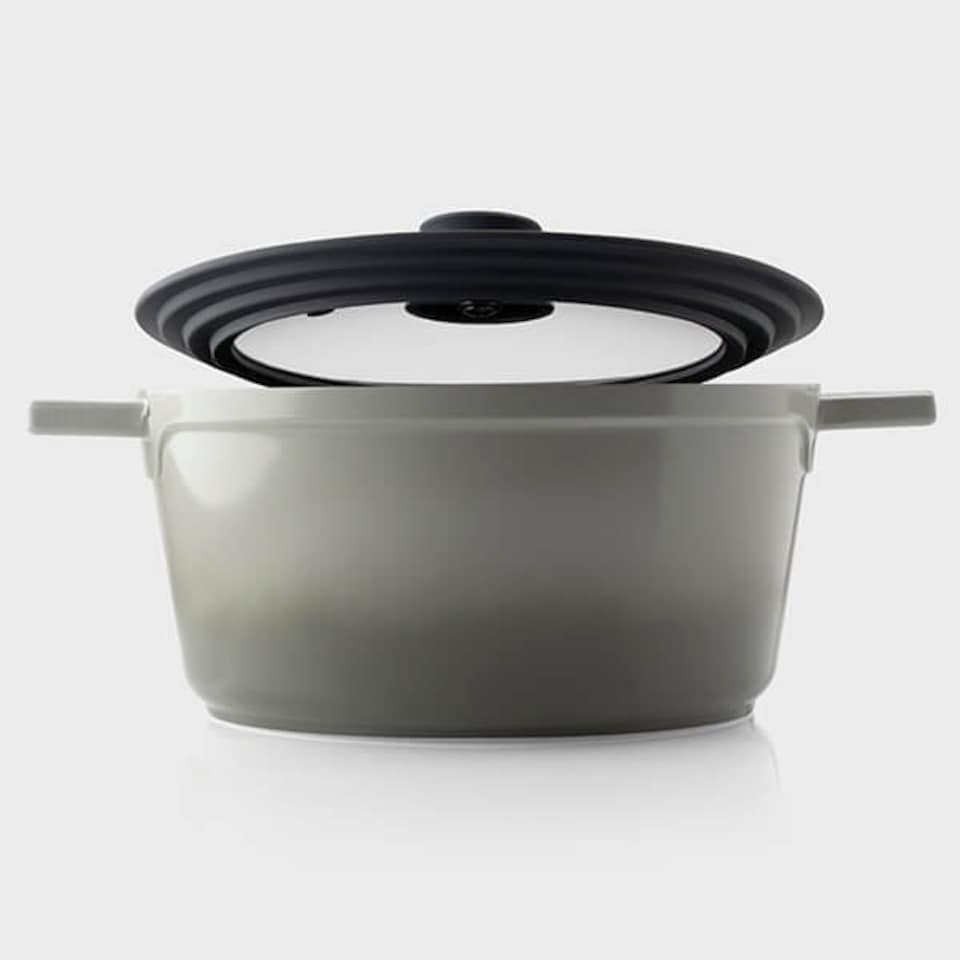 Taylor's Eye Witness 20-22-24cm Silicone and Glass Medium Universal Pan Lid Black