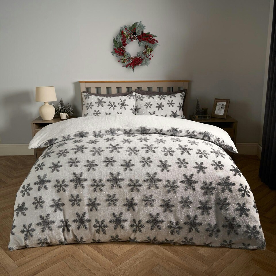 OHS Teddy Fleece Glitter Tufted Snowflake Sherpa Reverse Duvet Cover