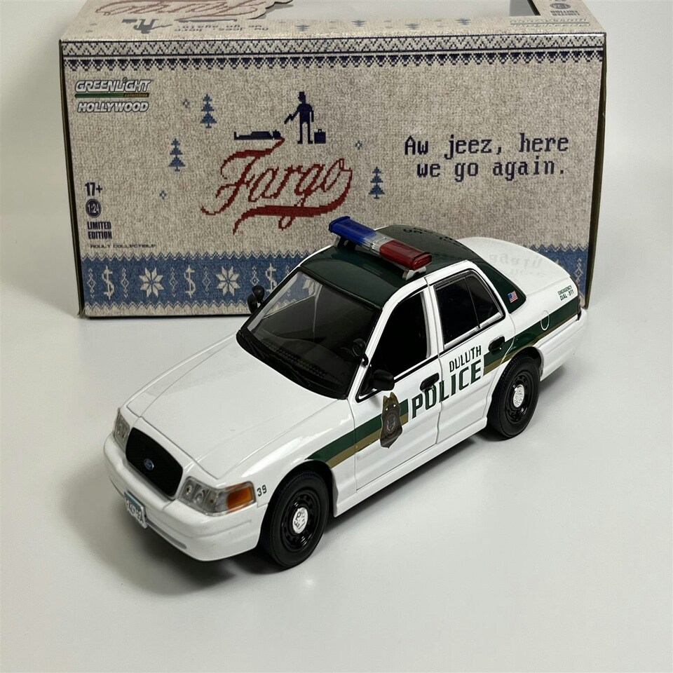 image 1 of Fargo 2006 Ford Crown Victora 1:24 Scale Greenlight 84153