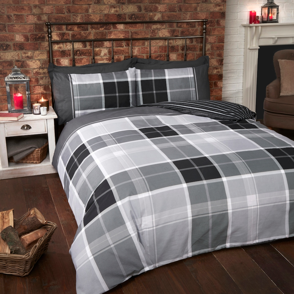 image 1 of Argyle Design Tartan Polyester Duvet Set With Pillowcase Grey | Single