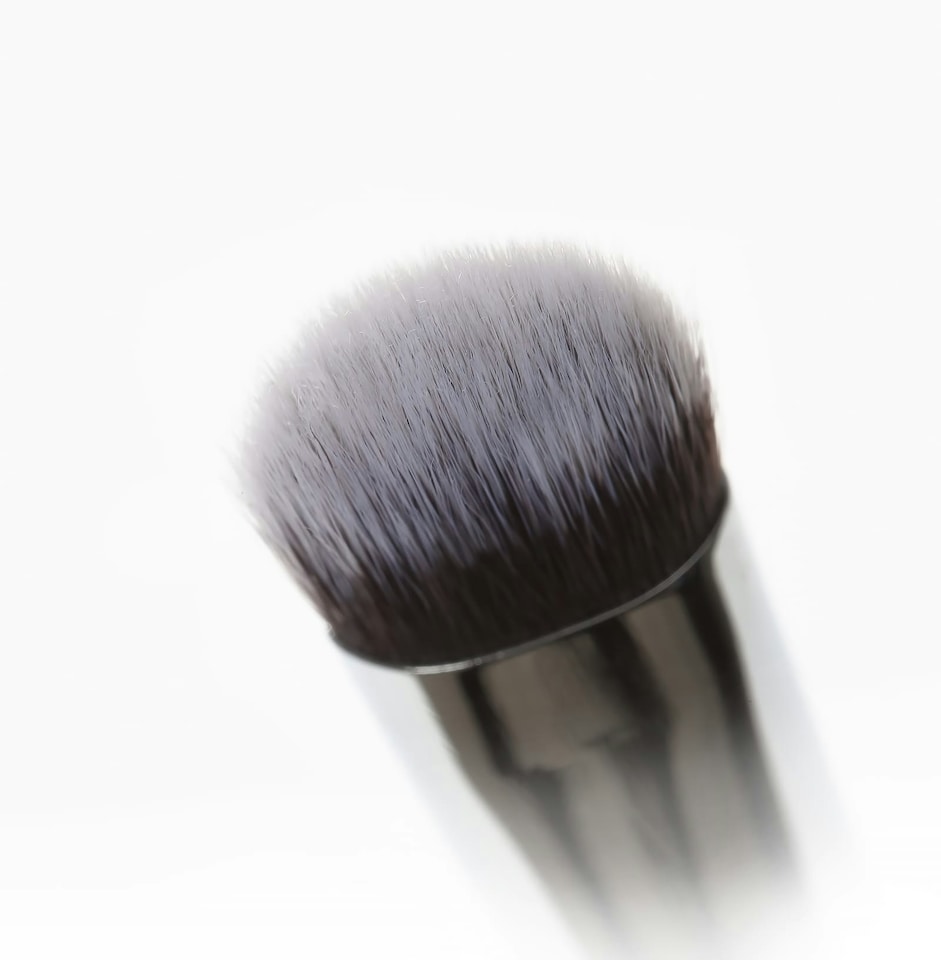 image 1 of Nanshy Contour Brush Black