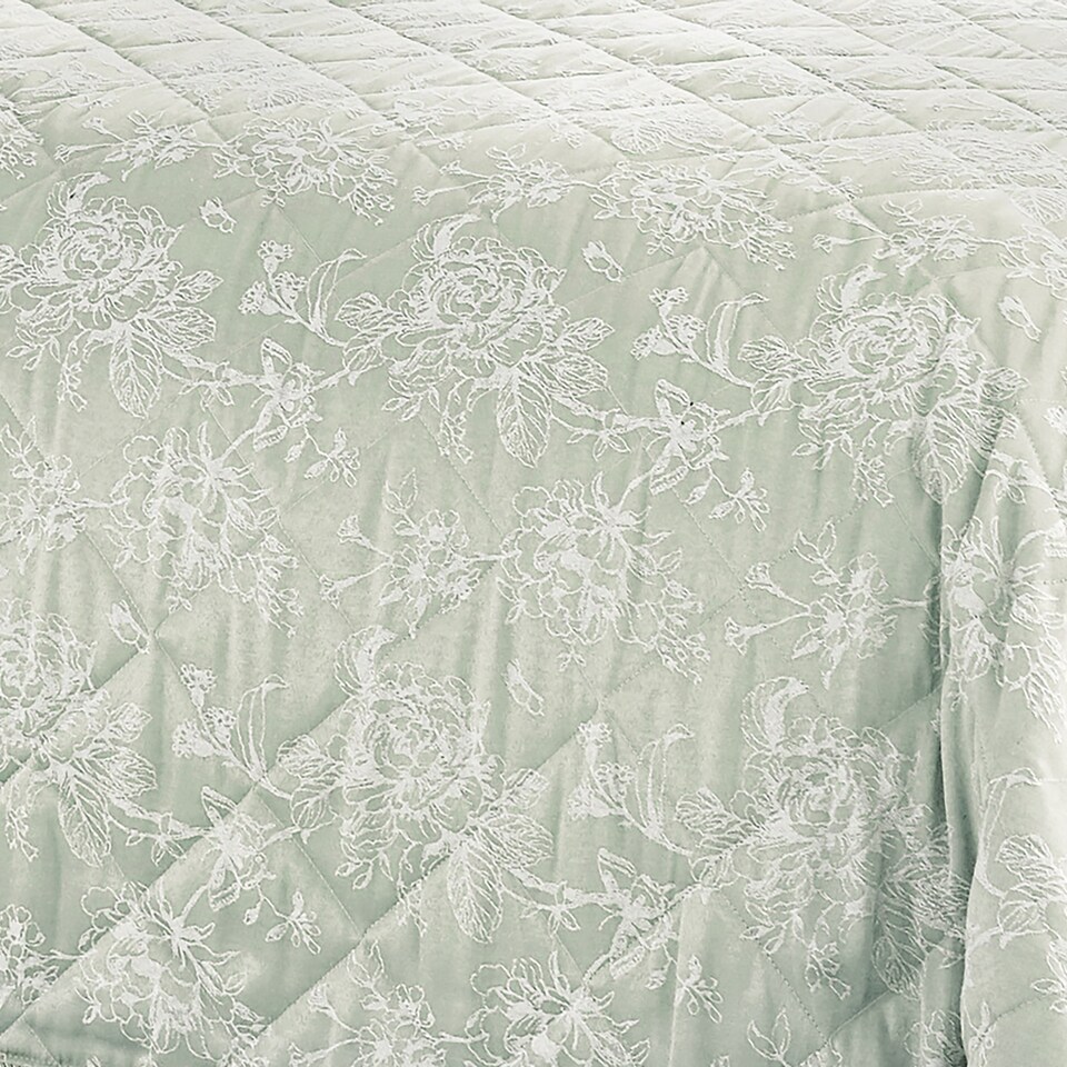 image 1 of D & D Jasmine Bedspread Green