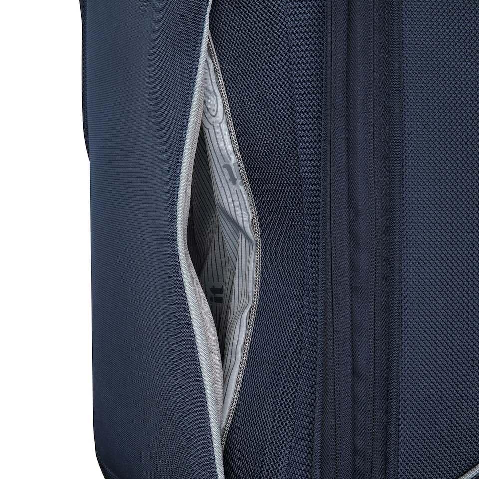 image 1 of IT Luggage Teleported Navy Berry Expandable Large Suitcase with TSA Lock Blue | Large