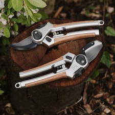 Kent & Stowe Eversharp Premium Secateurs Duo Gift Set | Brown