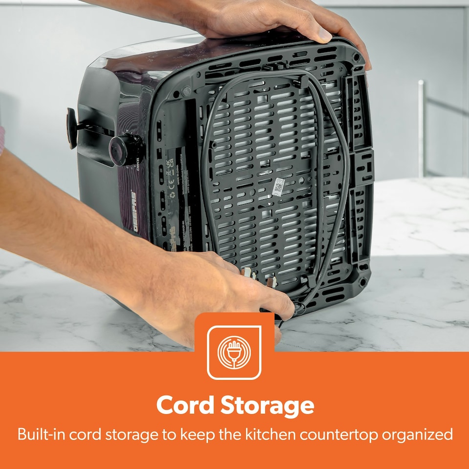 image 1 of GEEPAS 4 Slice Toaster 1400W Black